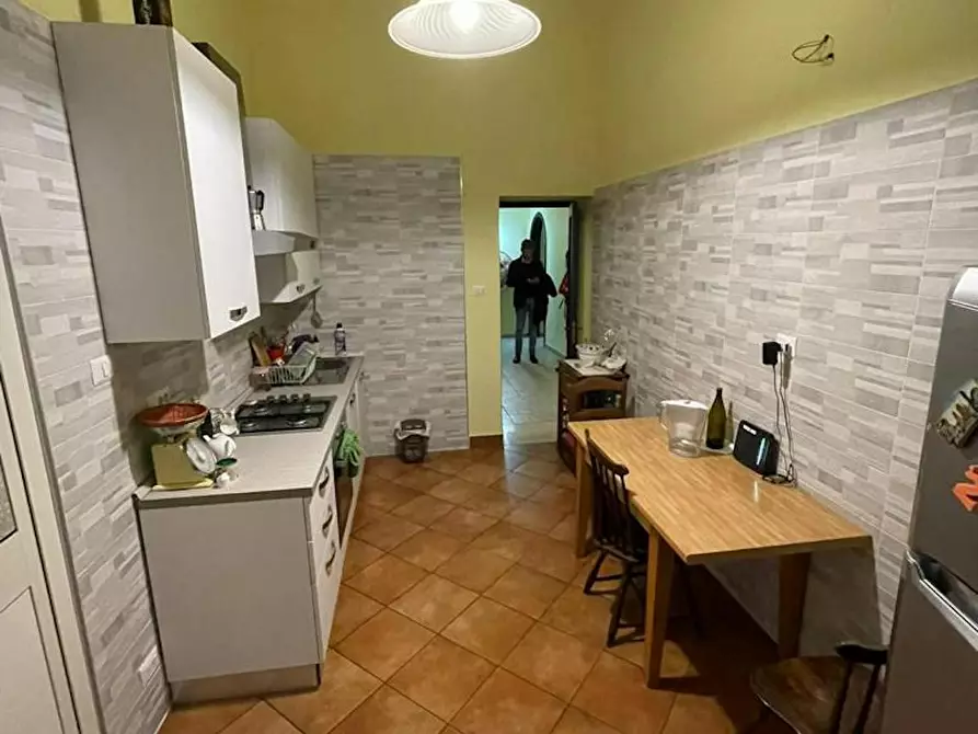 Immagine 4 di Camera in affitto  in Piazza Vincenzo Bellini a Napoli