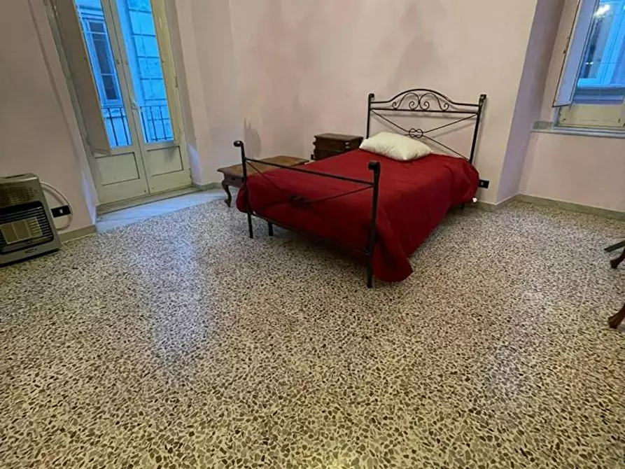 Immagine 8 di Camera in affitto  in Piazza Vincenzo Bellini a Napoli