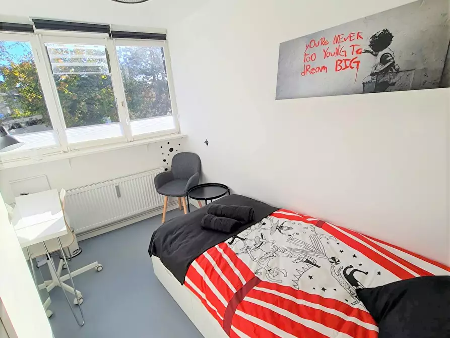 Immagine 1 di Camera in affitto  in Poppelsdorfer Allee a Bonn