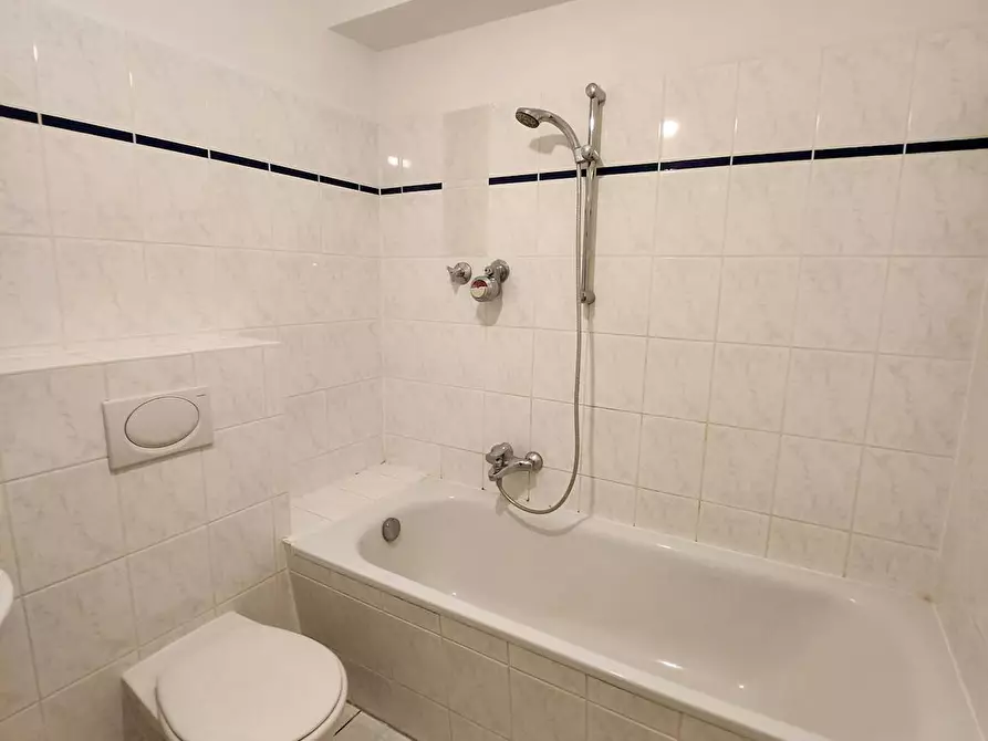 Immagine 10 di Appartamento in affitto  in Großbeerenstraße a Berlin