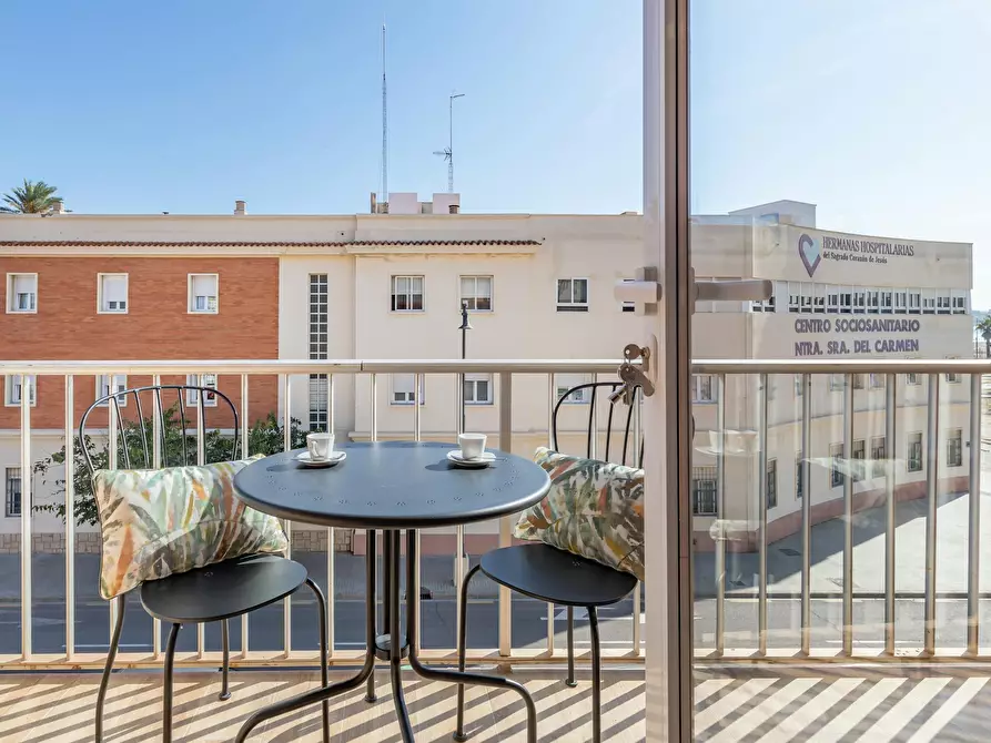 Immagine 7 di Camera in affitto  in Carrer de Eugenia Viñes a Valencia