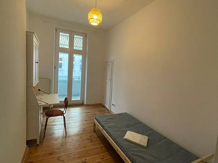 Immagine 2 di Camera in affitto  in Peschkestraße a Berlin