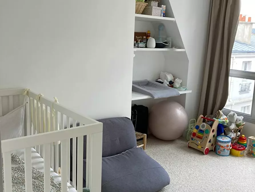 Immagine 5 di Appartamento in affitto  in Rue des Portes-Blanches a Paris 18