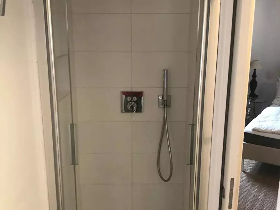 Immagine 3 di Camera in affitto  in Rue Ernest Allard a Bruxelles