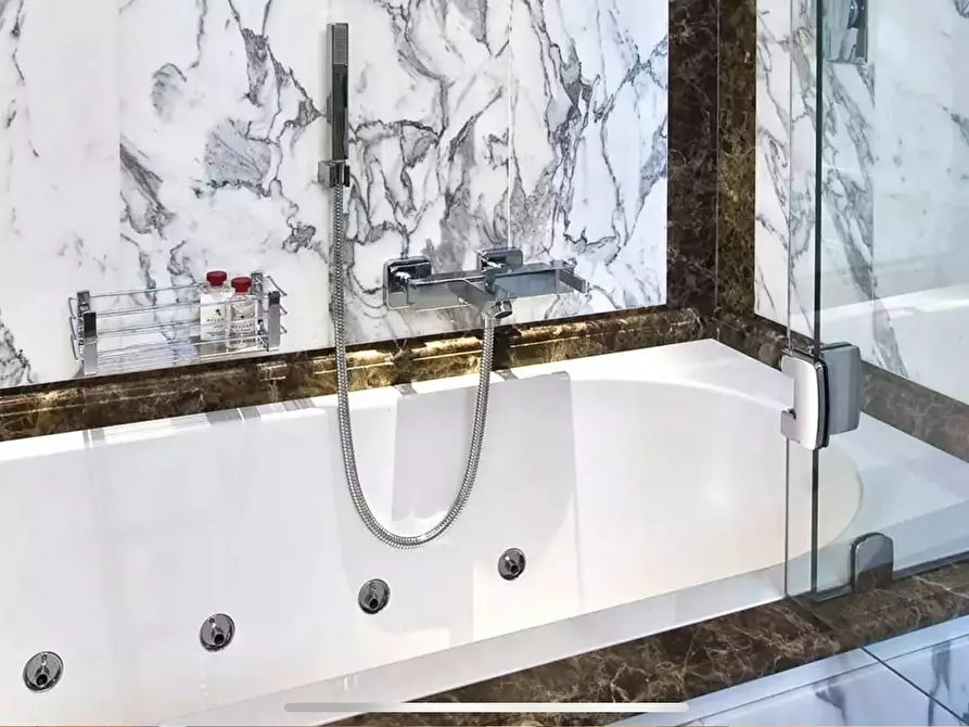 Immagine 7 di Appartamento in affitto  in Via dei Brunelleschi a Firenze