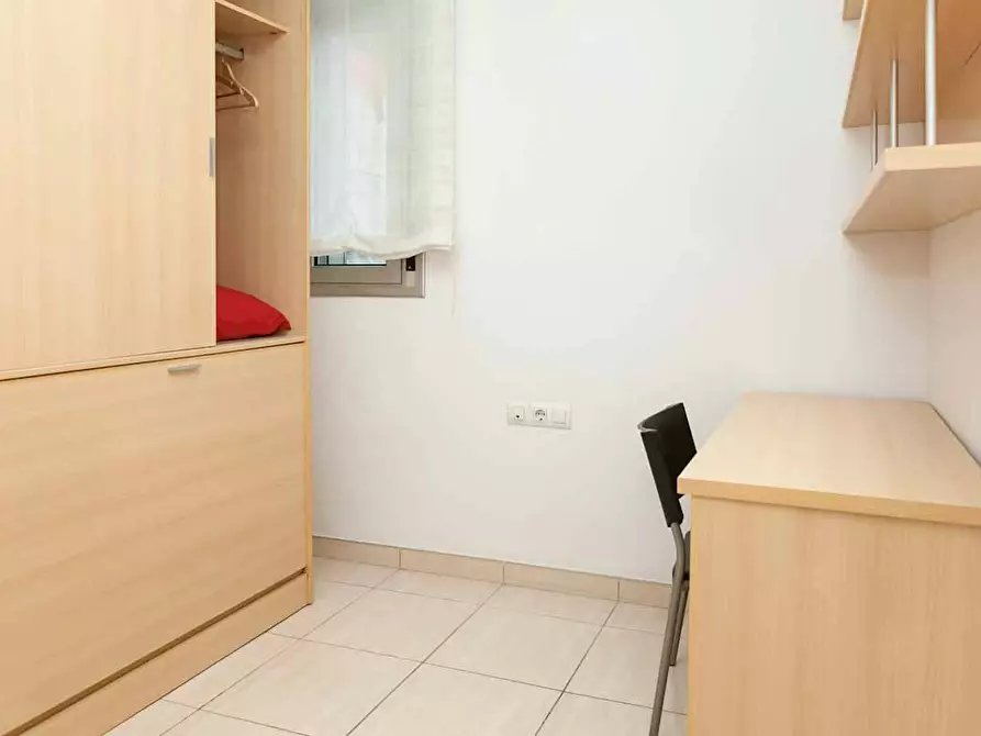 Immagine 4 di Camera in affitto  in Carrer del Comerç a Hospitalet De Llobregat, L'