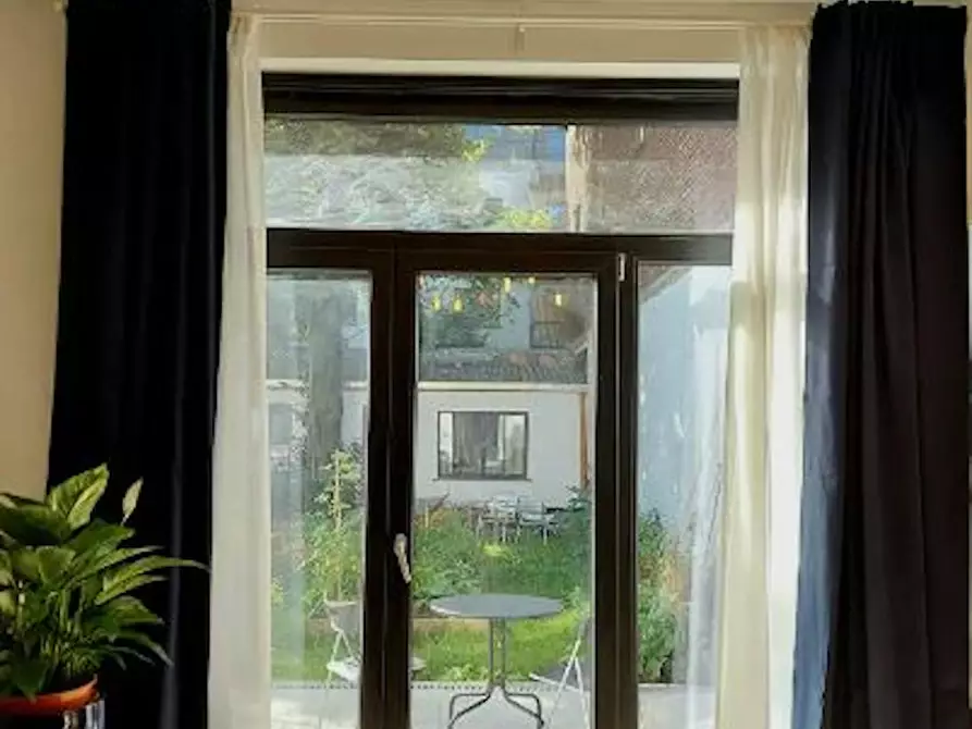 Immagine 10 di Appartamento in affitto  in Rue Bara a Anderlecht
