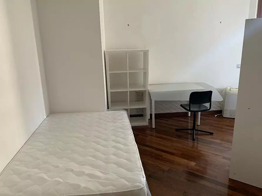 Immagine 1 di Camera in affitto  in Via Tripoli a Roma