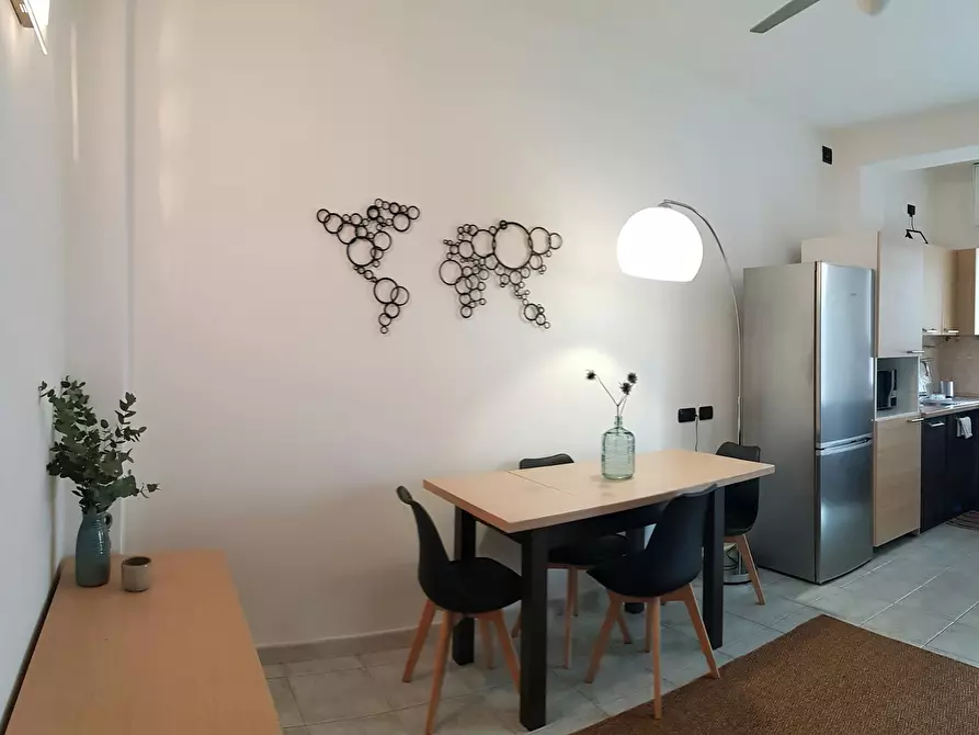 Immagine 5 di Appartamento in affitto  in Via Val di Bondo a Milano