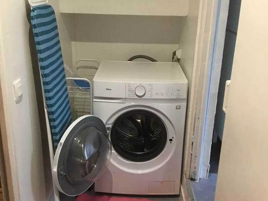 Immagine 9 di Camera in affitto  in Rue de la Plaine a Lille