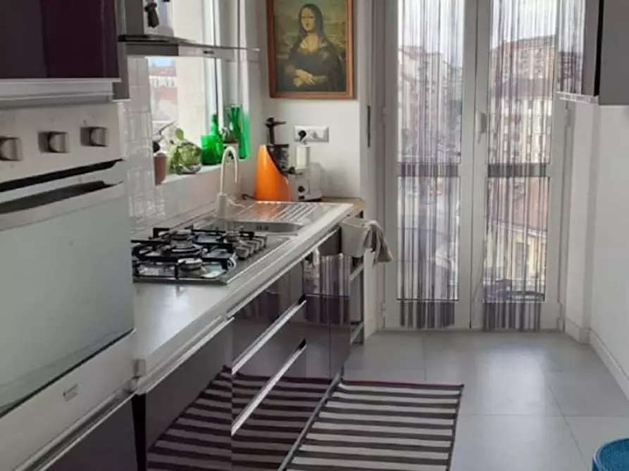 Immagine 2 di Camera in affitto  in Via Verolengo a Torino