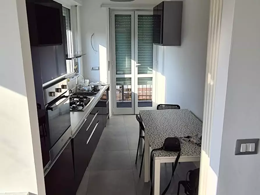 Immagine 8 di Camera in affitto  in Via Verolengo a Torino