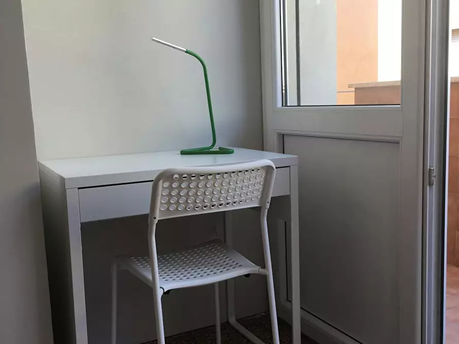 Immagine 5 di Camera in affitto  in Via Pasubio a Bologna