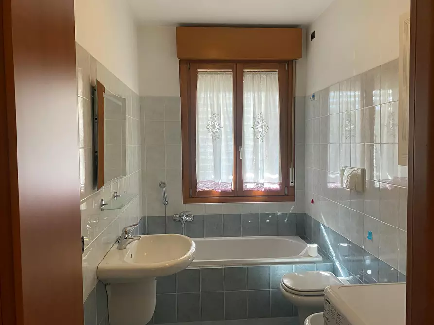 Immagine 7 di Appartamento in affitto  in Via Monte Rosa a Rozzano