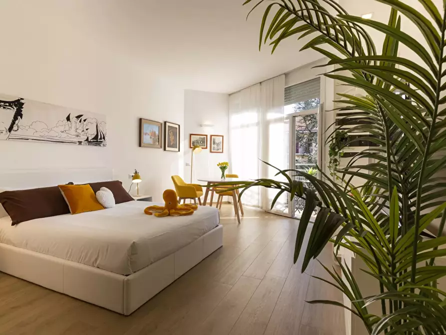 Immagine 1 di Appartamento in affitto  in Via dei Tulipani a Milano