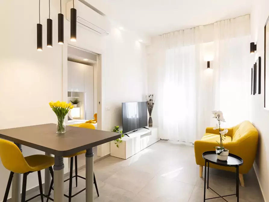 Immagine 1 di Appartamento in affitto  in Via dei Biancospini a Milano