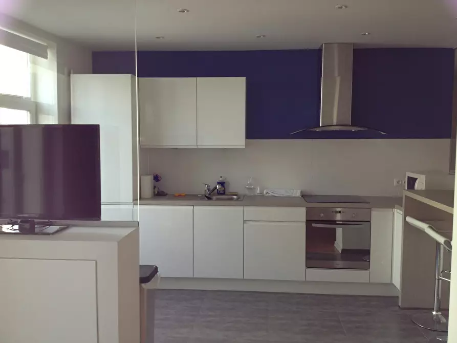 Immagine 4 di Appartamento in affitto  in Boulevard Maurice Lemonnier a Bruxelles
