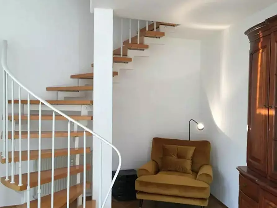 Immagine 4 di Appartamento in affitto  in Hofheimer Straße a Frankfurt am Main