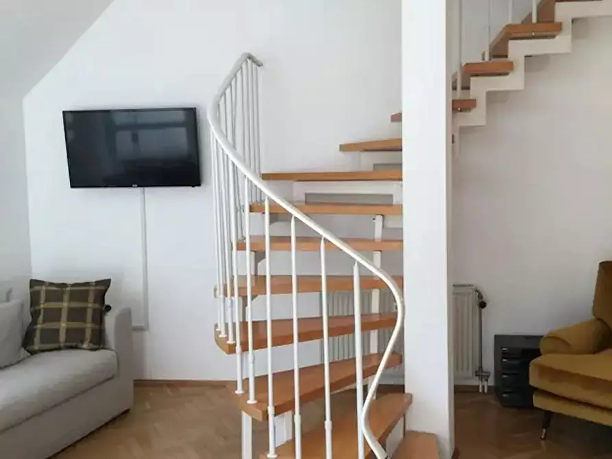 Immagine 5 di Appartamento in affitto  in Hofheimer Straße a Frankfurt am Main
