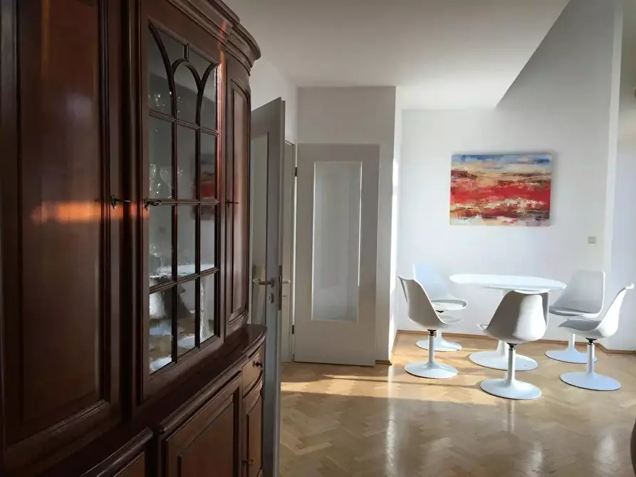 Immagine 1 di Appartamento in affitto  in Hofheimer Straße a Frankfurt am Main