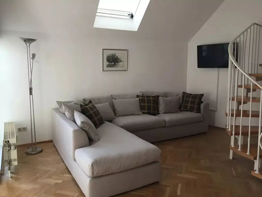 Immagine 7 di Appartamento in affitto  in Hofheimer Straße a Frankfurt am Main