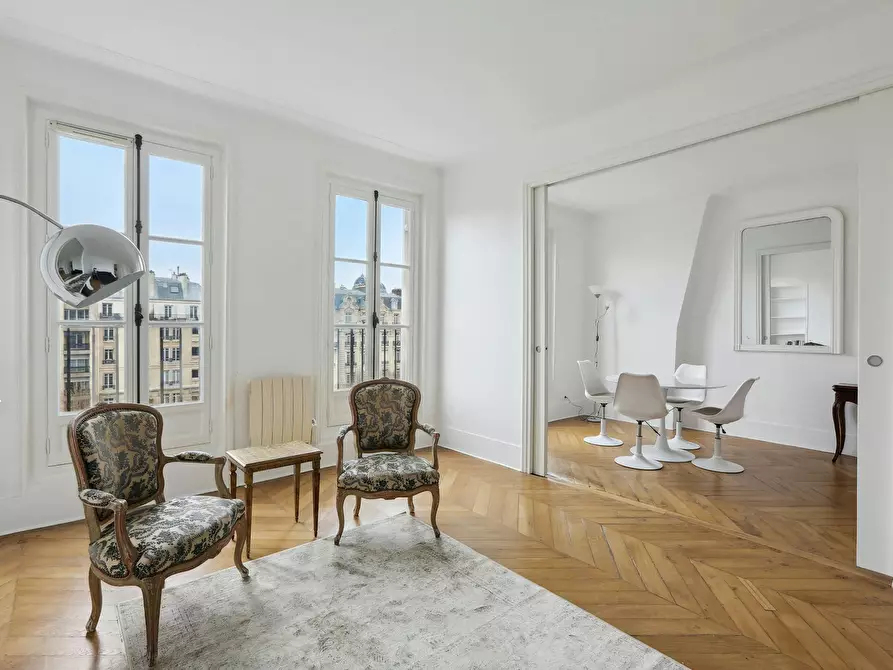 Immagine 2 di Appartamento in affitto  in Avenue de Breteuil a Paris 07