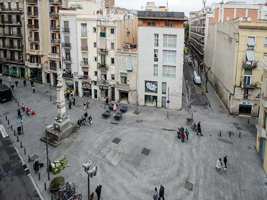 Immagine 4 di Appartamento in affitto  in Plaça del Pedró a Barcelona