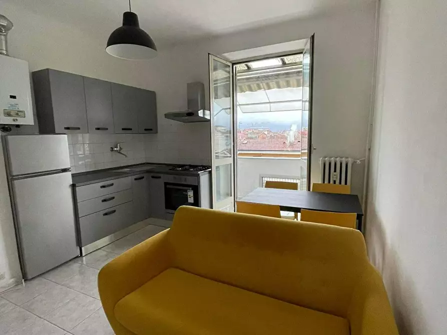 Immagine 1 di Appartamento in affitto  in Via Aosta a Torino