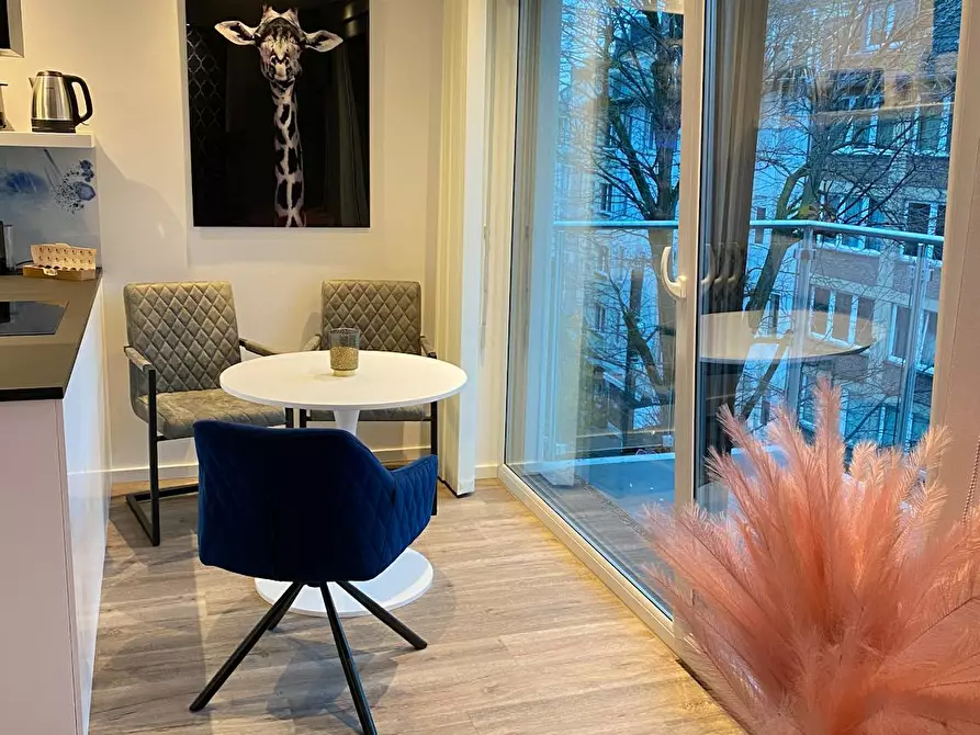 Immagine 6 di Appartamento in affitto  in Brunnenstraße a Düsseldorf