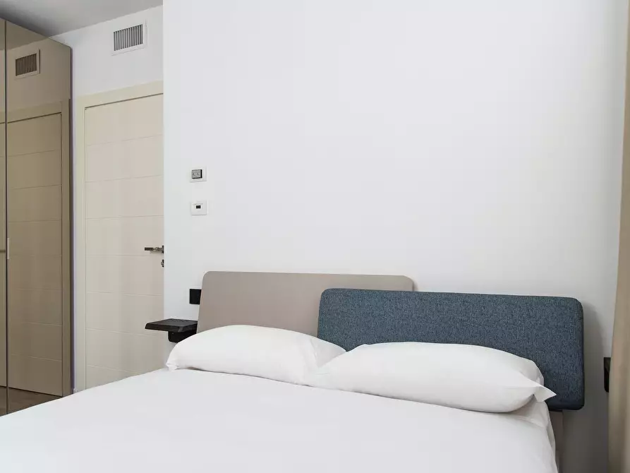 Immagine 1 di Appartamento in affitto  in Via Monte Bianco a Milano