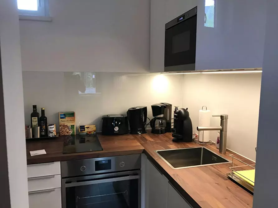 Immagine 5 di Appartamento in affitto  in Brehmstraße a Düsseldorf