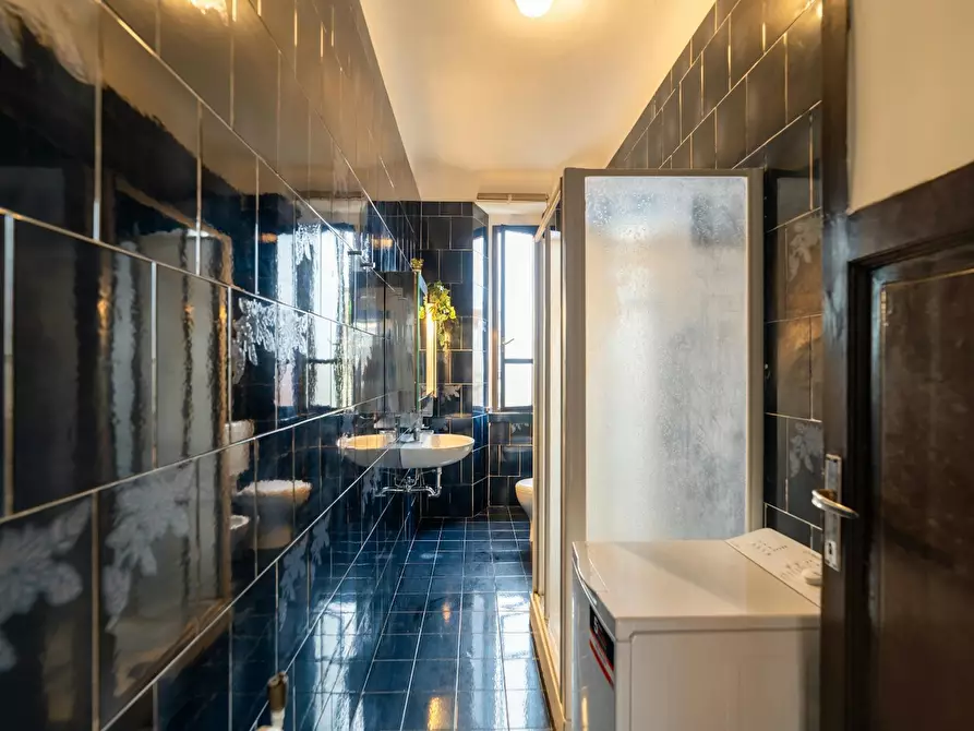 Immagine 10 di Camera in affitto  in Viale Campania a Milano