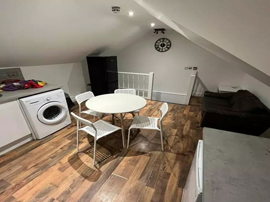 Immagine 7 di Camera in affitto  in Cavendish Parade a Lambeth