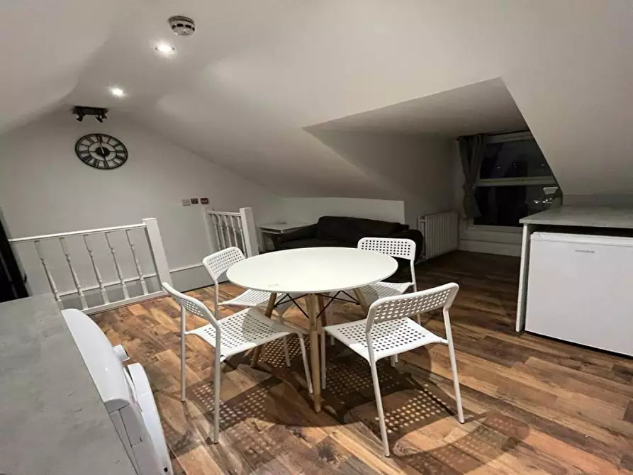 Immagine 8 di Camera in affitto  in Cavendish Parade a Lambeth