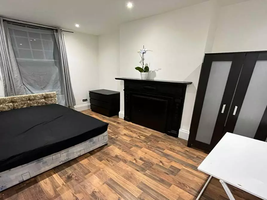 Immagine 2 di Camera in affitto  in Cavendish Parade a Lambeth