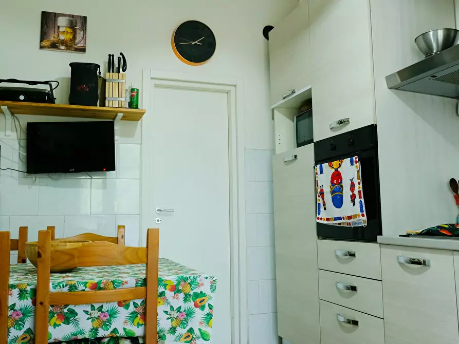 Immagine 9 di Camera in affitto  in Via Enrico De Nicola a Milano