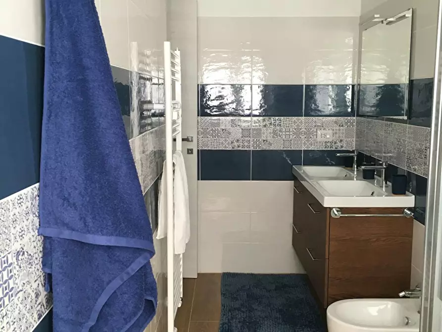 Immagine 5 di Camera in affitto  in Via delle Genziane a Milano