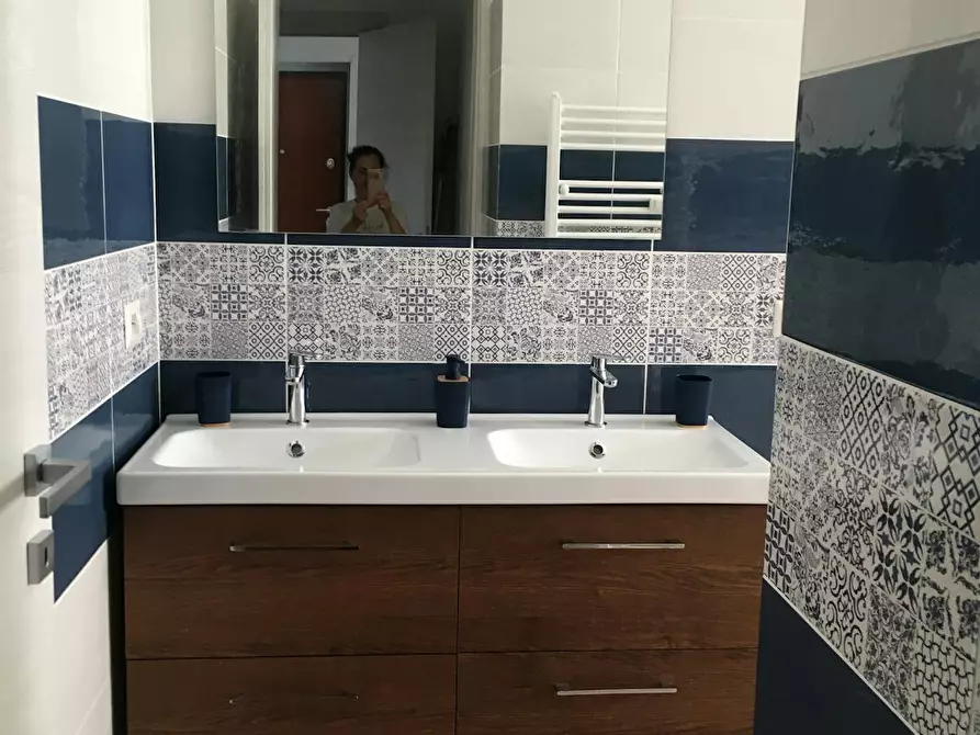 Immagine 4 di Camera in affitto  in Via delle Genziane a Milano