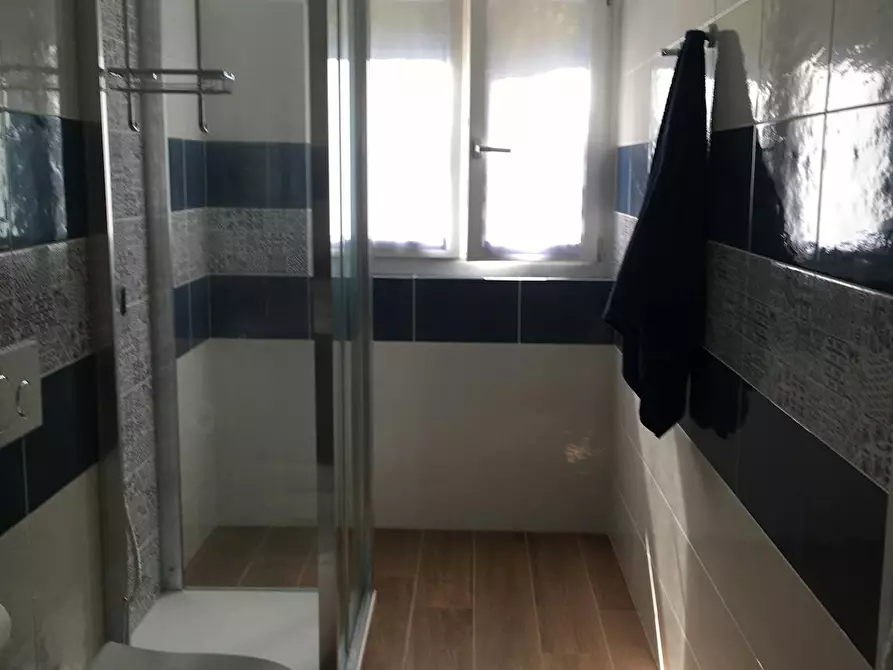 Immagine 6 di Camera in affitto  in Via delle Genziane a Milano