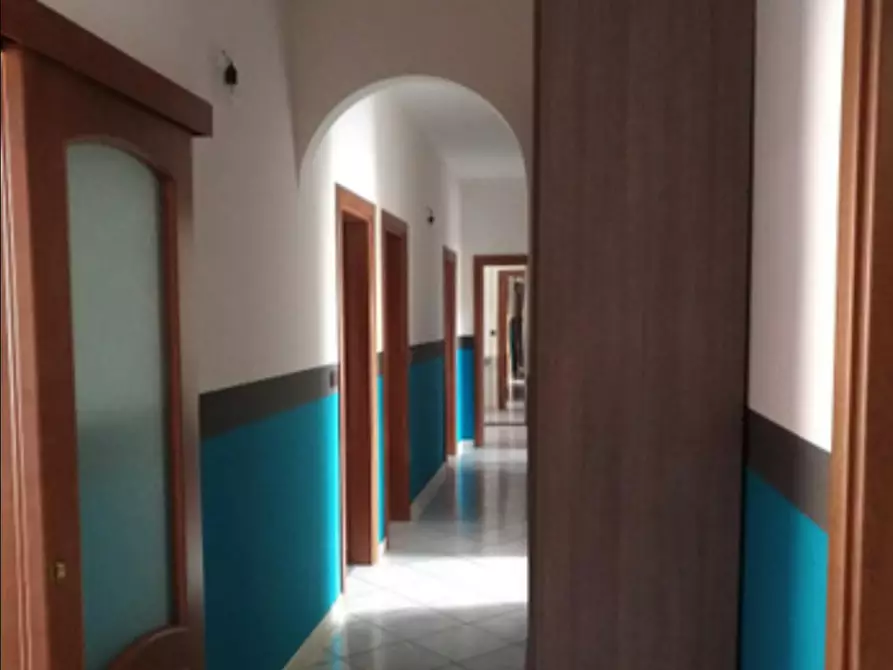 Immagine 4 di Camera in affitto  in Via Celeste Negarville a Torino