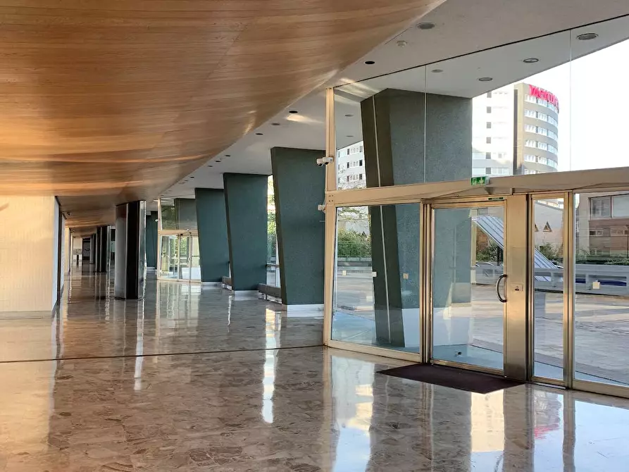 Immagine 7 di Appartamento in affitto  in Rue Baudin a Courbevoie