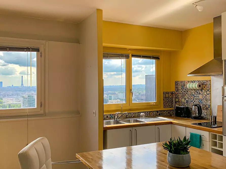 Immagine 2 di Appartamento in affitto  in Rue Baudin a Courbevoie