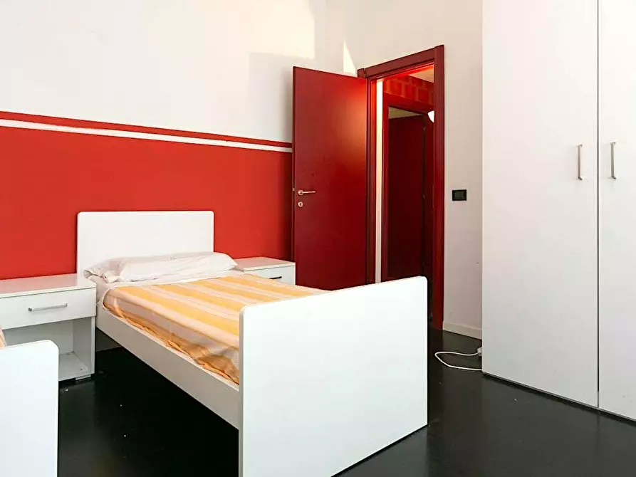 Immagine 8 di Appartamento in affitto  in Viale Liguria a Milano