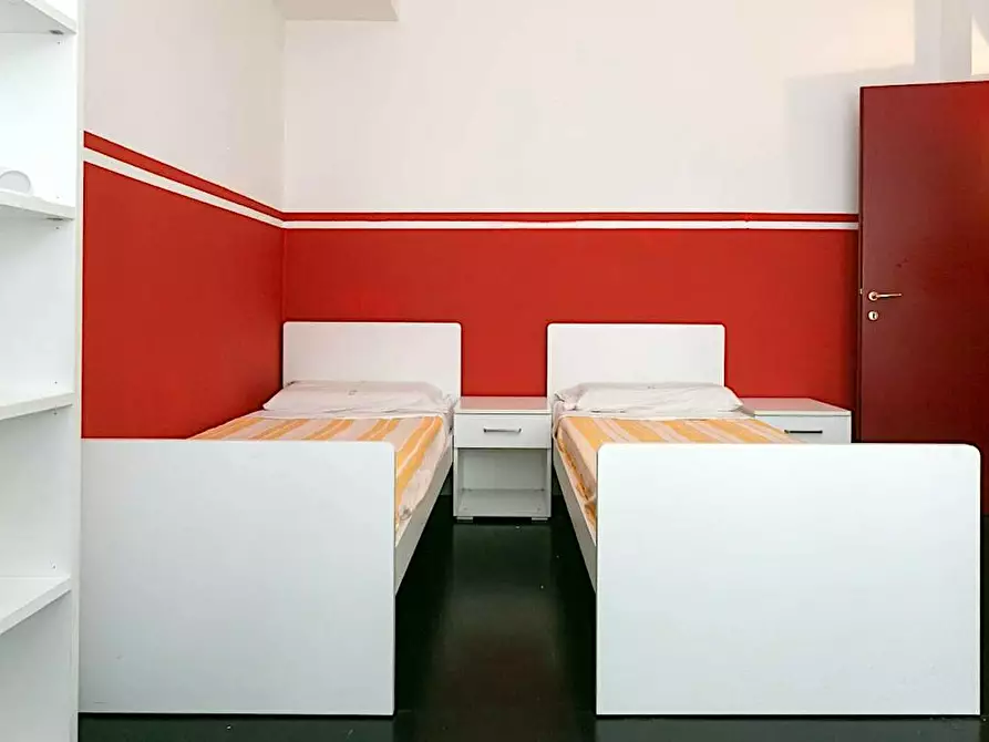 Immagine 9 di Appartamento in affitto  in Viale Liguria a Milano