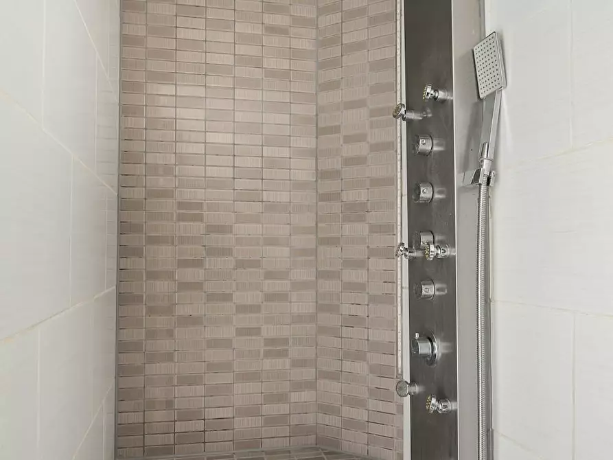 Immagine 10 di Camera in affitto  in Pleinweg a Rotterdam