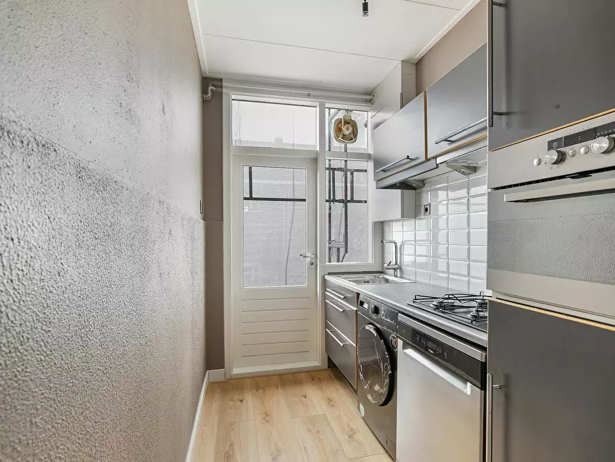 Immagine 7 di Camera in affitto  in Pleinweg a Rotterdam