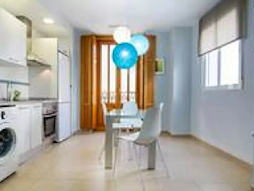 Immagine 8 di Appartamento in affitto  in Carrer del Poeta Llombart a Valencia
