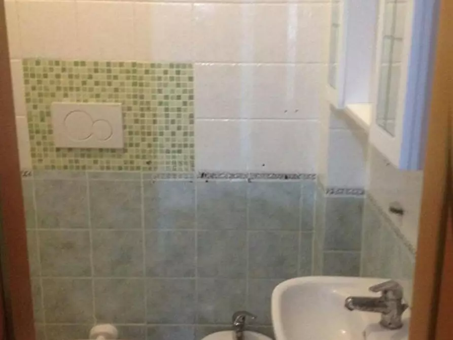 Immagine 10 di Camera in affitto  in Via Pier Andrea Fontebasso a Roma