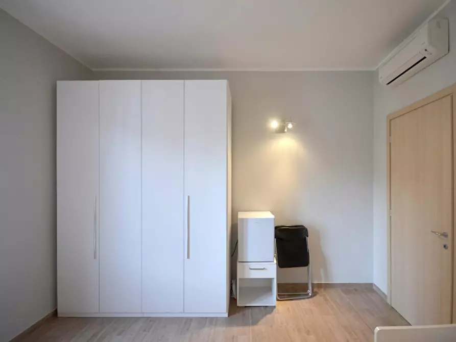 Immagine 3 di Camera in affitto  in Via Bordighera a Milano