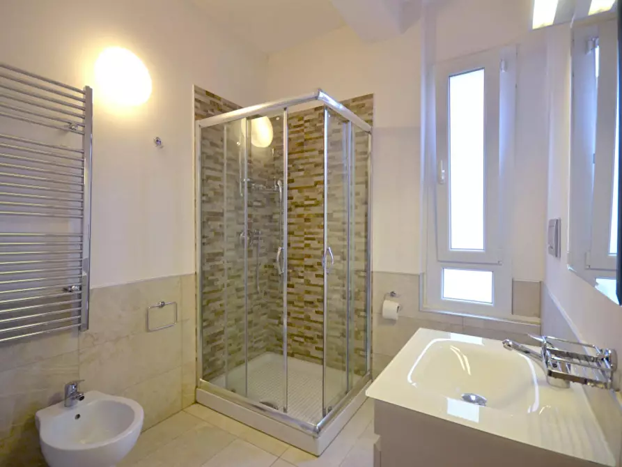 Immagine 6 di Camera in affitto  in Via Bordighera a Milano